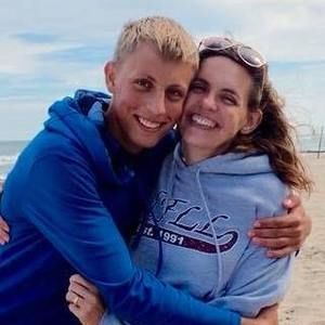 Meet your Posher, Carrie